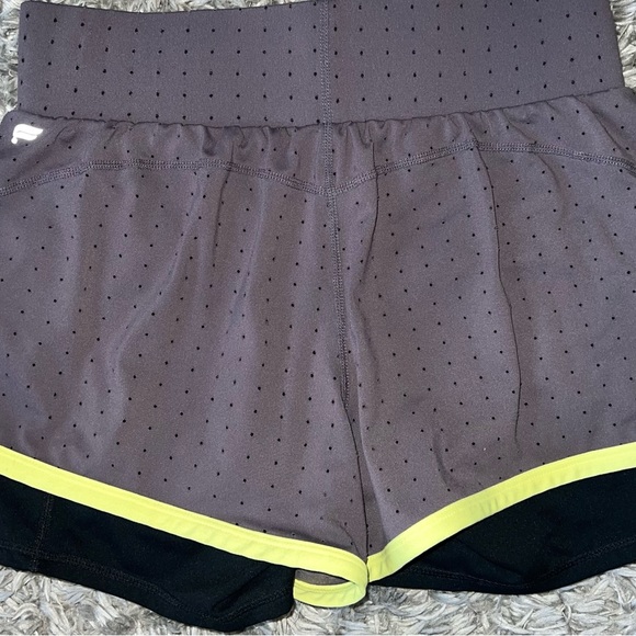 Fabletics Olesia Shorts - Picture 2 of 5
